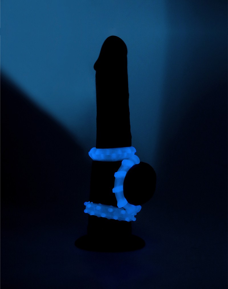 Lumino Play Cock Ring Set of 3 - Glow in the Dark - Image 3